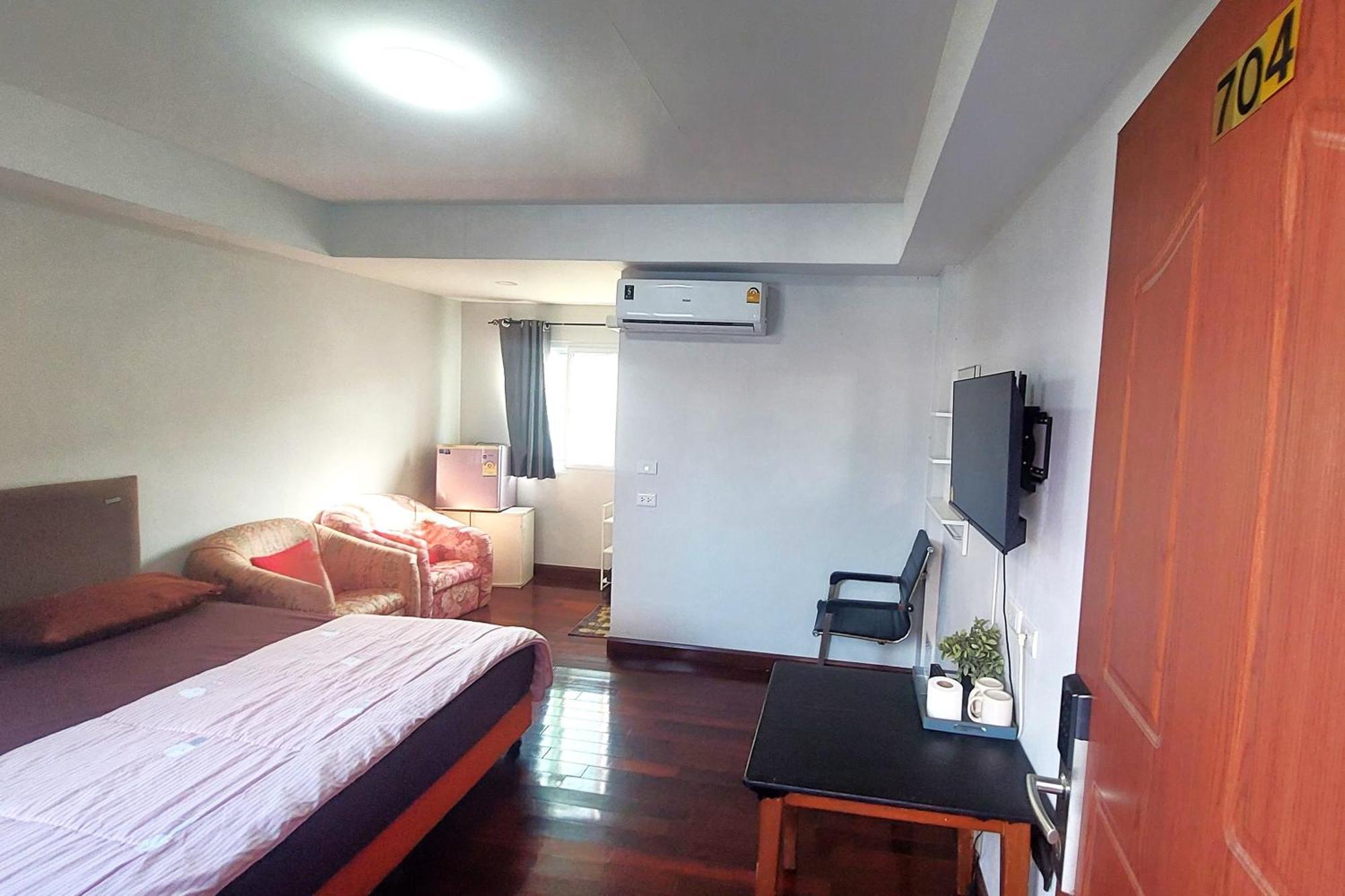 Look Shine Apartment バンコク都 エクステリア 写真